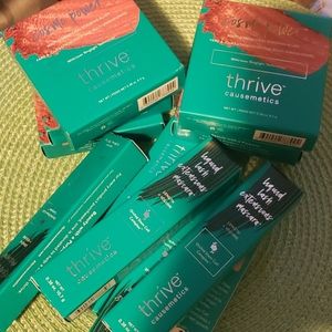Thrive Mascara/blush Lot of 30 pieces